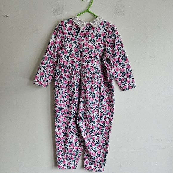 VTG Jet Set Floral Romper Jumper Long Sleeve. Fake pearl button. Lace collar. - Picture 5 of 8